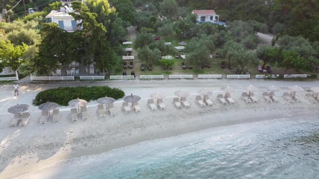 Limnonari Beach Rooms Città di Skopelos Esterno foto