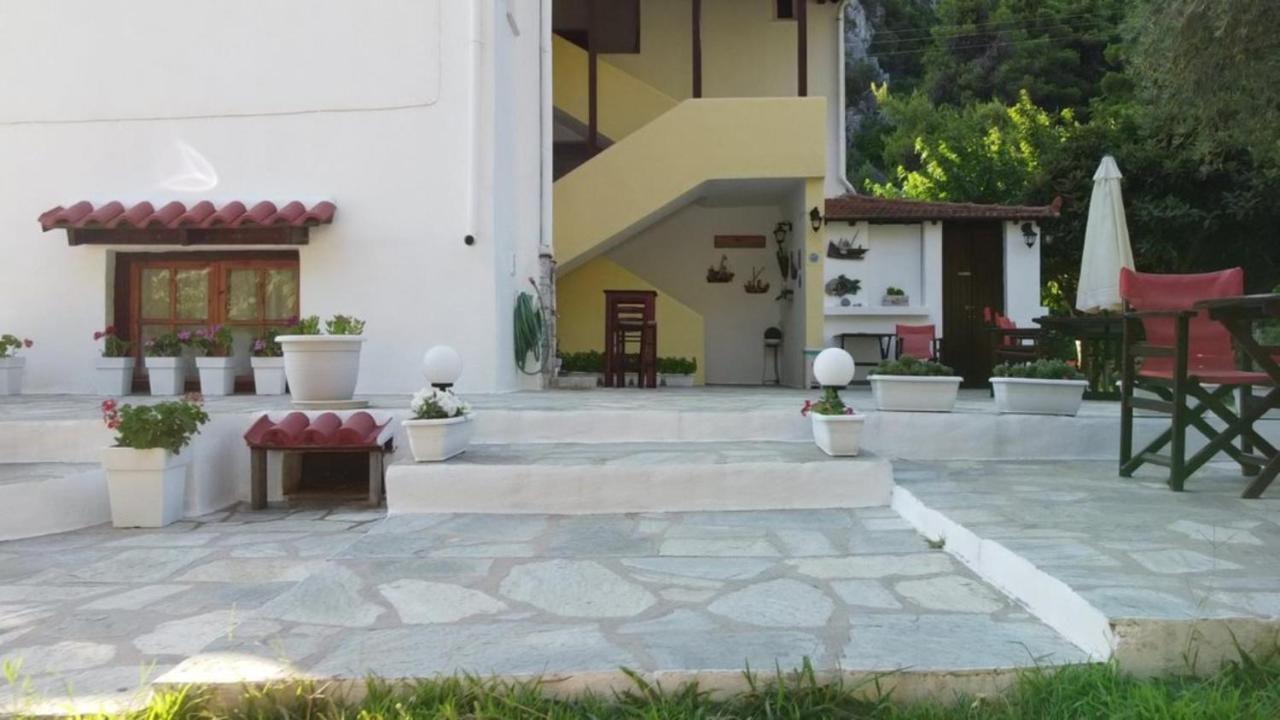 Limnonari Beach Rooms Città di Skopelos Esterno foto
